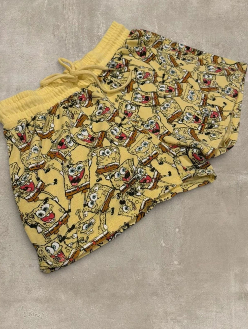 Nickelodeon SpongeBob SquarePants Yellow Lounge Shorts Large Y2K Style